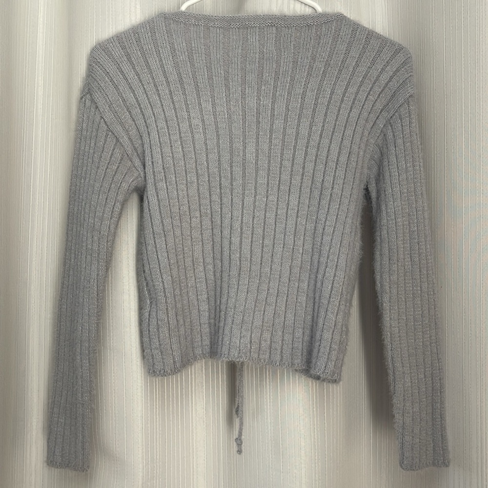 Princess Polly Gray Ribbed V-Neck Drawstring Sweater - Picture 2 of 9